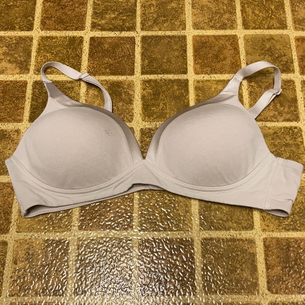 Warner’s bra size 36B no underwire